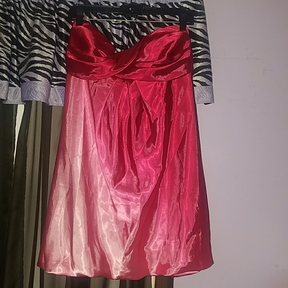 Pink ombre strapless dress! Worn once. Good cond.
